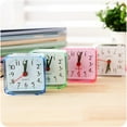 thumbnail image 2 of Reloj portátil Yuarrent Rectangular alimentado por batería Blanco, 2 of 6