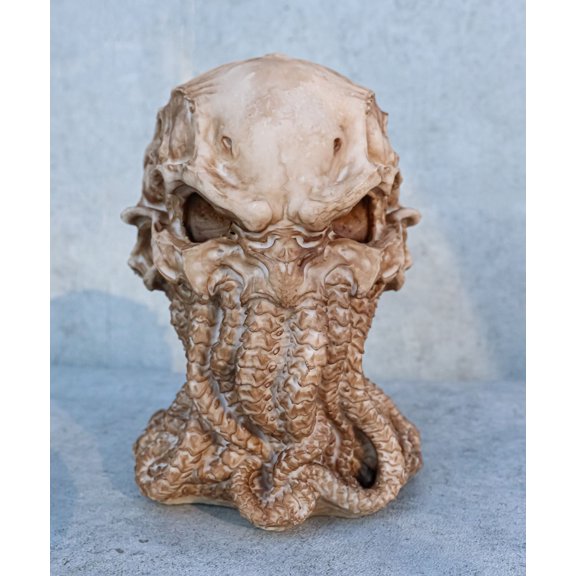 Call of Cthulhu Alien Skull Kraken Giant Sea Monster Octopus Desktop Figurine