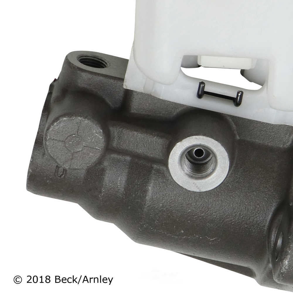 BeckArnley 072-9824 Brake Master Cylinder