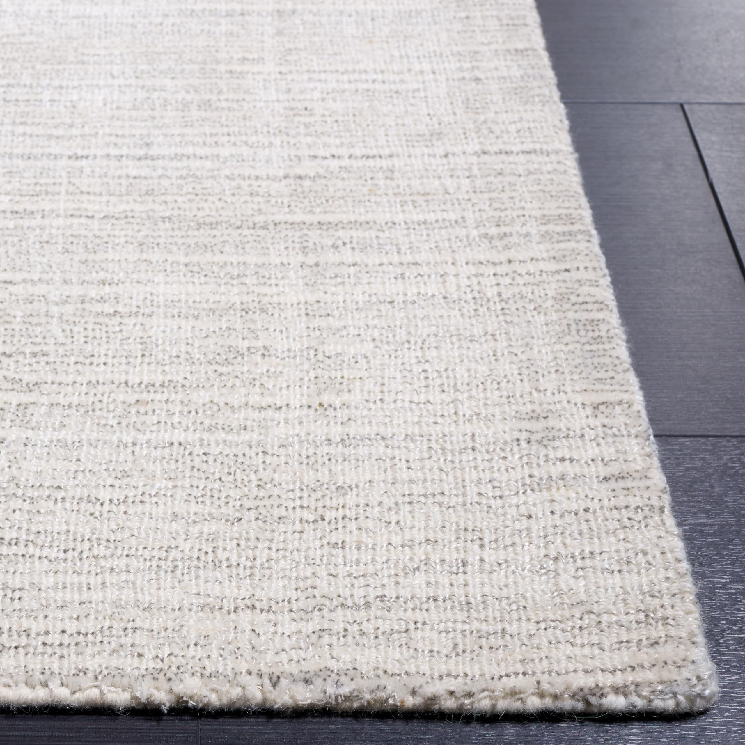 SAFAVIEH Mirage Romayne Distressed Area Rug, Ivory, 5' x 8'