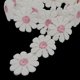 thumbnail image 4 of 1 yarda, 25 mm, aplique de margarita, encaje, flor, adorno de costura, artesanía para decoración de muñecas de vestir Rosado Baoblaze Ajuste del cordón de la flor, 4 of 8