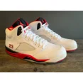 thumbnail image 2 of Ni - ke Size 15 - Air Jordan 5 Retro 2013 Fire Red, 2 of 5