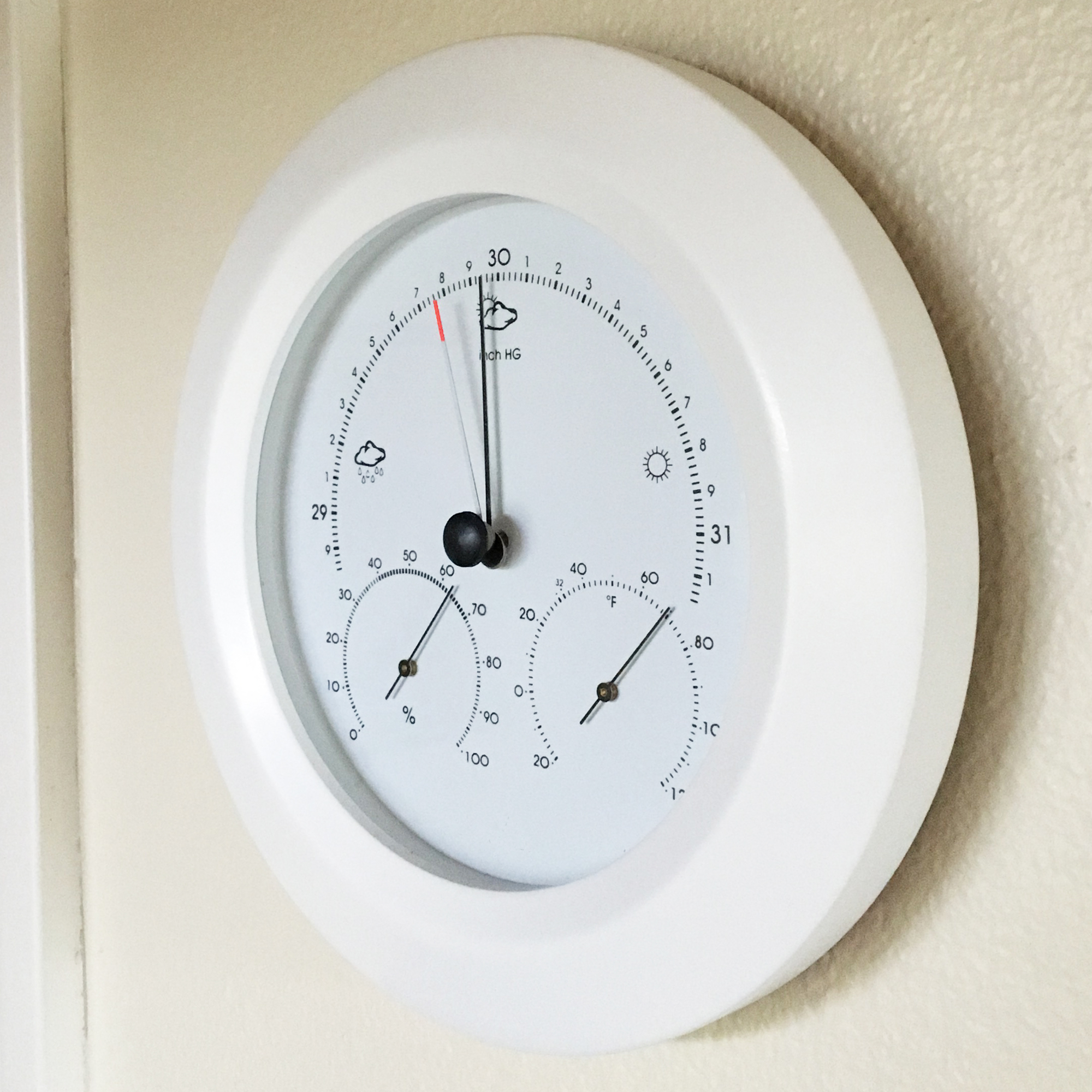 Hokco Weather Station Barometer Thermometer Hygrometer 8.5 in. Round White