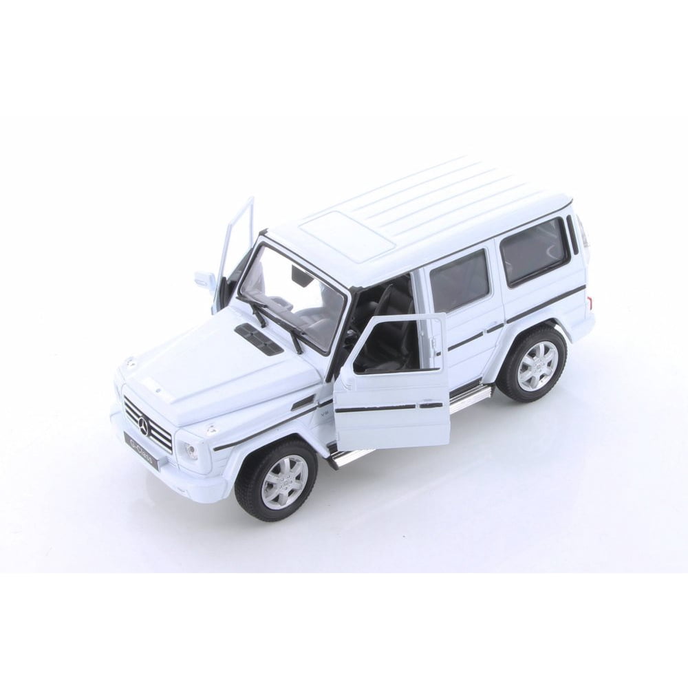 MercedesBenz G Class Wagon Hardtop, White Welly 24012WWT 1/24