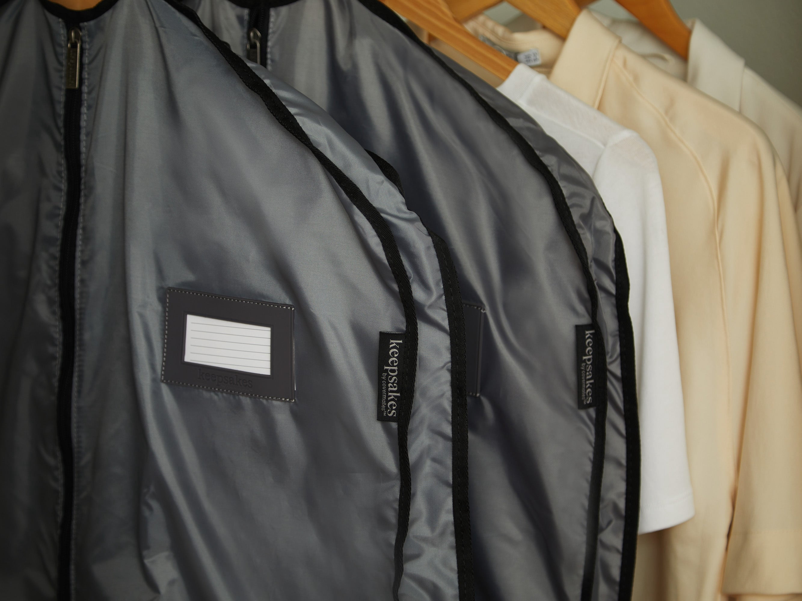 Covermates Keepsakes Deluxe Garment Bag Set - Premium Polyester - Full Length Zipper - ID Window - Carrying Handles - Stowaway Pouch - Closet Storage, Grey