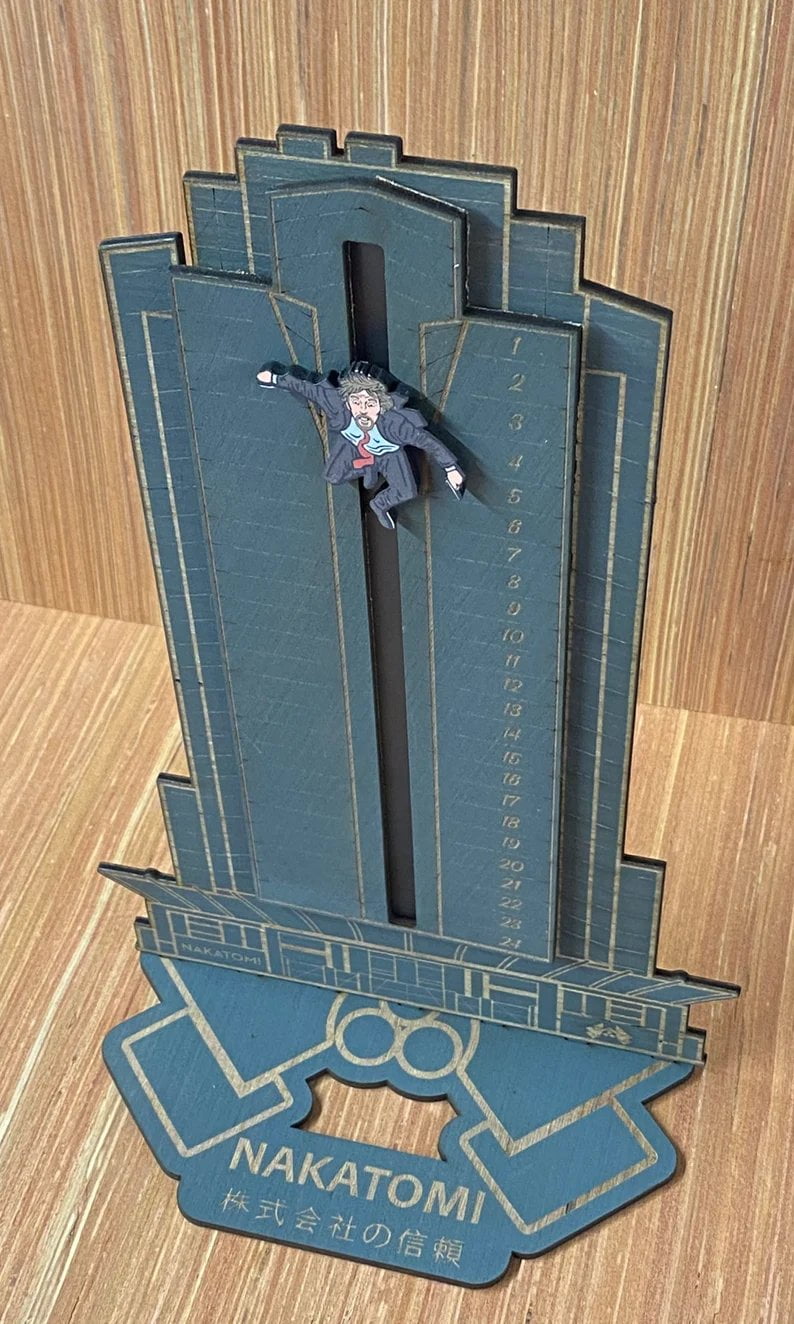 Die Hard Advent Calendar - Hans Gruber Falling off off Nakatomi Plaza, BLUE  - Walmart.com