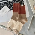 thumbnail image 1 of Chaussettes Tendance pour Femmes Style Coréen Nouveauté Automne Hiver Chaussettes Rétro en Coton Respirant Rayé Chaussettes Multicolores Taille Unique, 1 of 6