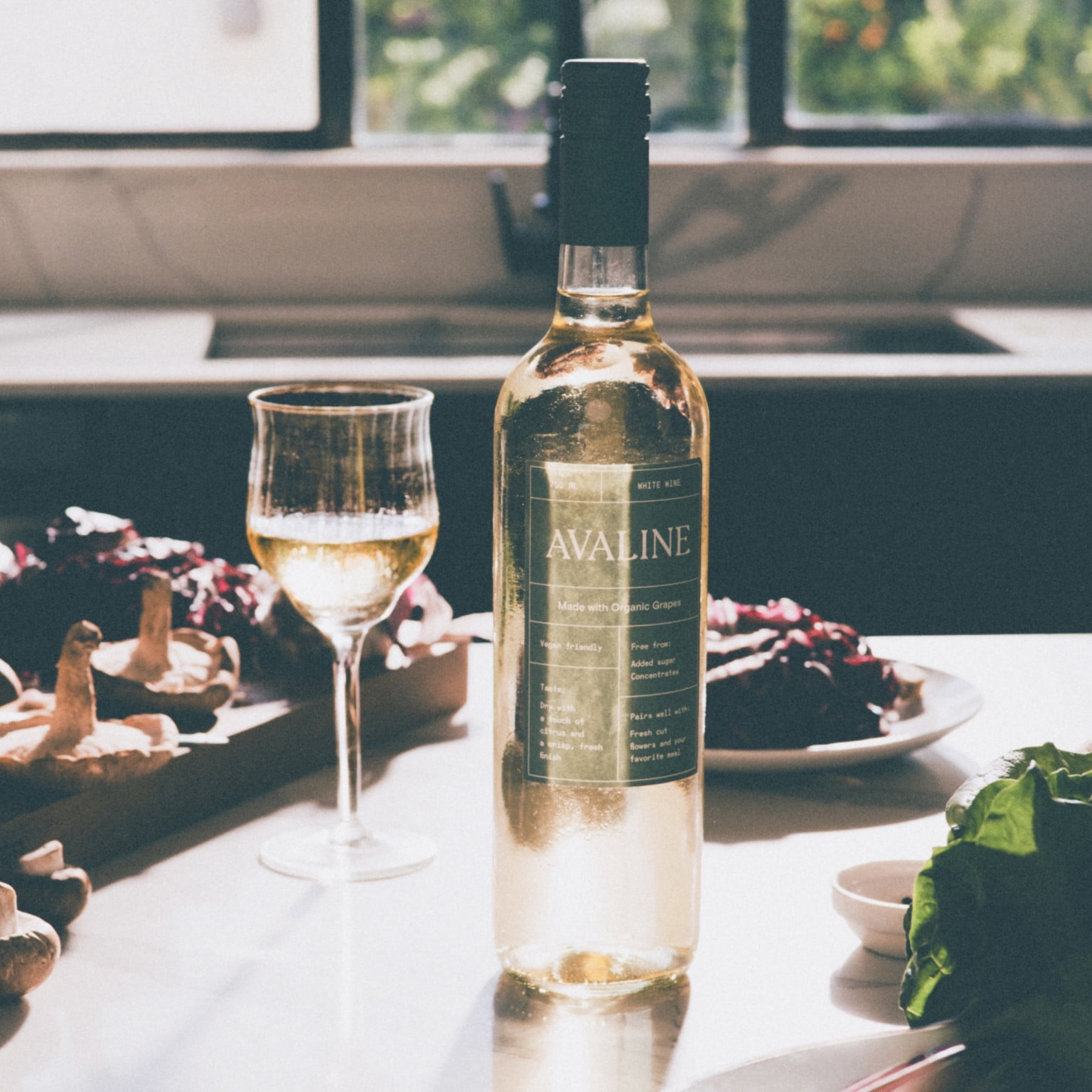 Avaline White Wine Spain, 750 ml Bottle, 12.0% ABV