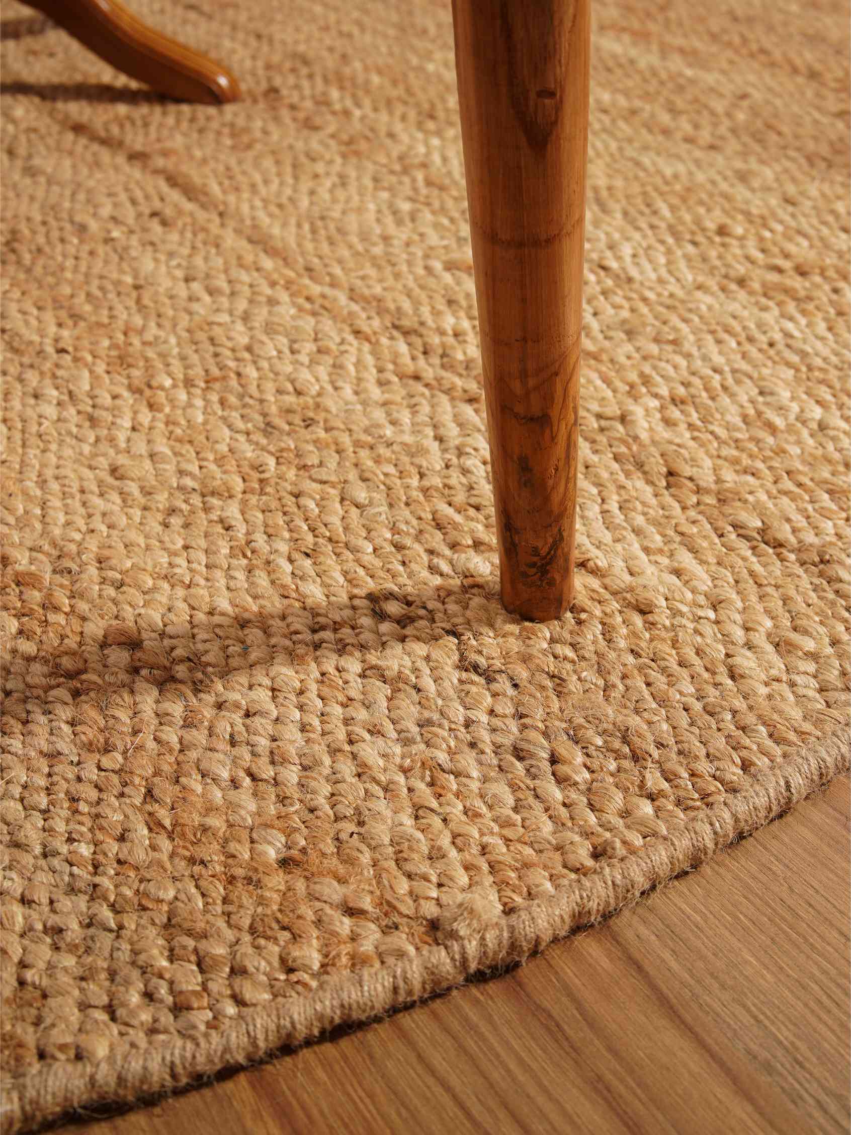 Rugsotic Carpets Hand Woven Jute 6'x6' Round Area Rug Solid Light Brown J00008