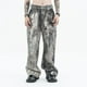 thumbnail image 2 of Nuevos jeans holgados con estampado digital de camuflaje y salpicaduras de tinta para otoño e invierno de 2024, 2 of 4