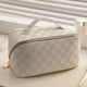thumbnail image 1 of Bolsa de almohada cuadrada, bolsa de cosméticos para mujer, gran capacidad, portátil, bolsa de almacenamiento para cosméticos de viaje cibernética, 1 of 6