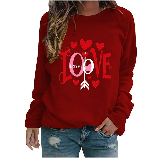 Amzcrzy Chandail en Molleton pour Femmes Saint-Valentin Drôle Cœur Amour Graphique Chandail Col Rond Manches Longues Chemises Amples Douces Mode Printemps Polyvalentes