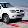 thumbnail image 3 of Costway 2 Pcs Tapis de Récupération pour Pistes de Traction Boue Sable Neige Échelle Tout-Terrain, 3 of 9