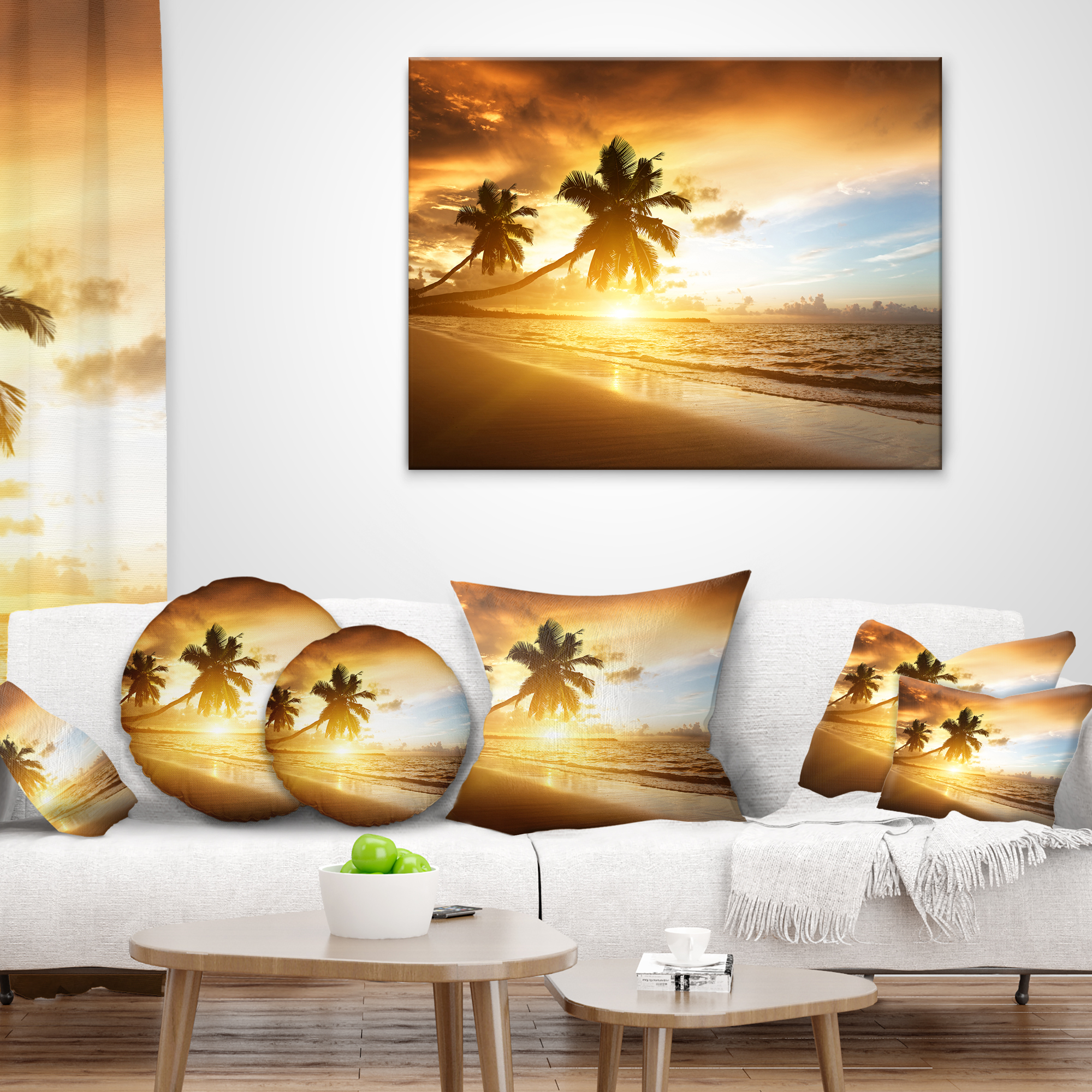 Designart Caribbean Seashore Sunset - Seascape Photography Throw Pillow - 16x16