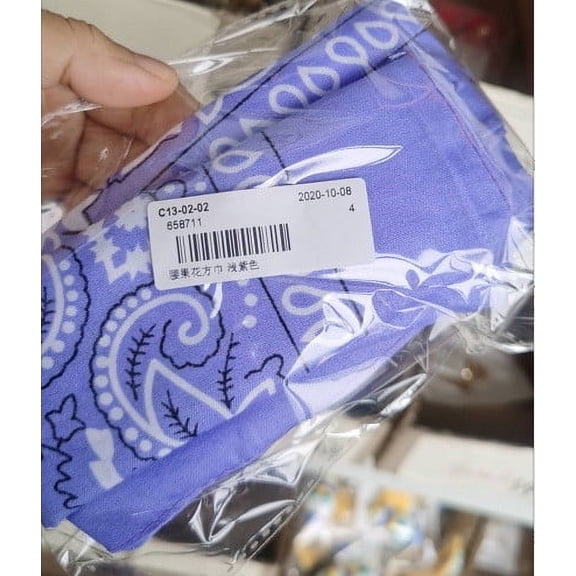 1 Pcs Large Head Bandana Men Paisley Cowboy Bandanas for Men Women 21.65 x 21.65 In Oversized Bandana Scarf Headband