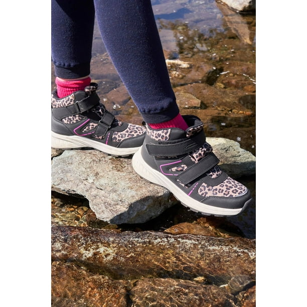 isodry walking shoes