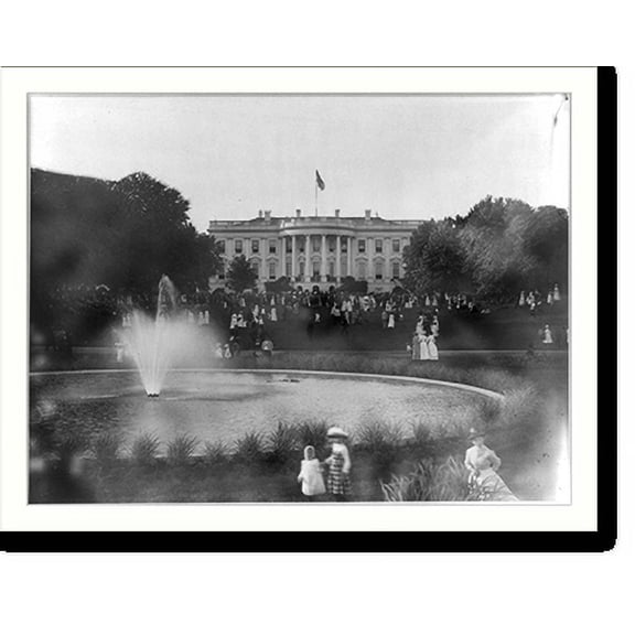 Historic Print, [Wash., D.C. White House looking across pool and South Lawn filled with tourists], 16" x 20"