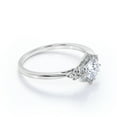 thumbnail image 4 of JeenMata Anillo de Compromiso con Flor de Corte Redondo de 1 Quilate: Anillo Inspirado en la Naturaleza: Oro Blanco de 18 K sobre Plata, 4 of 5