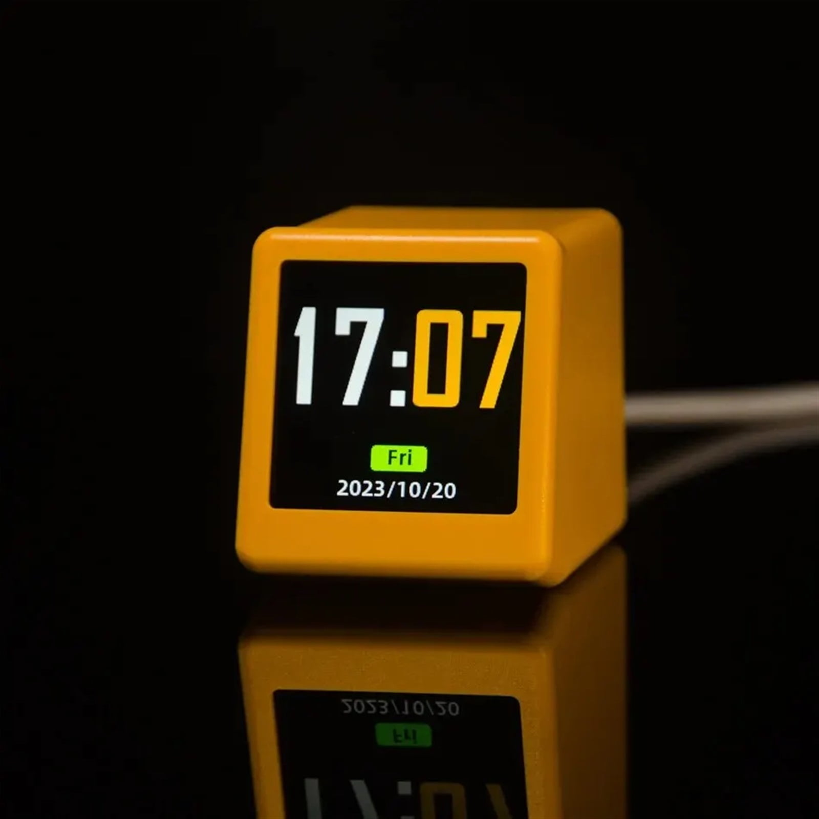 Small Portable Smart Weather Station Display Weather Temperature Humidity Time Alarm Clock Desktop Decoration