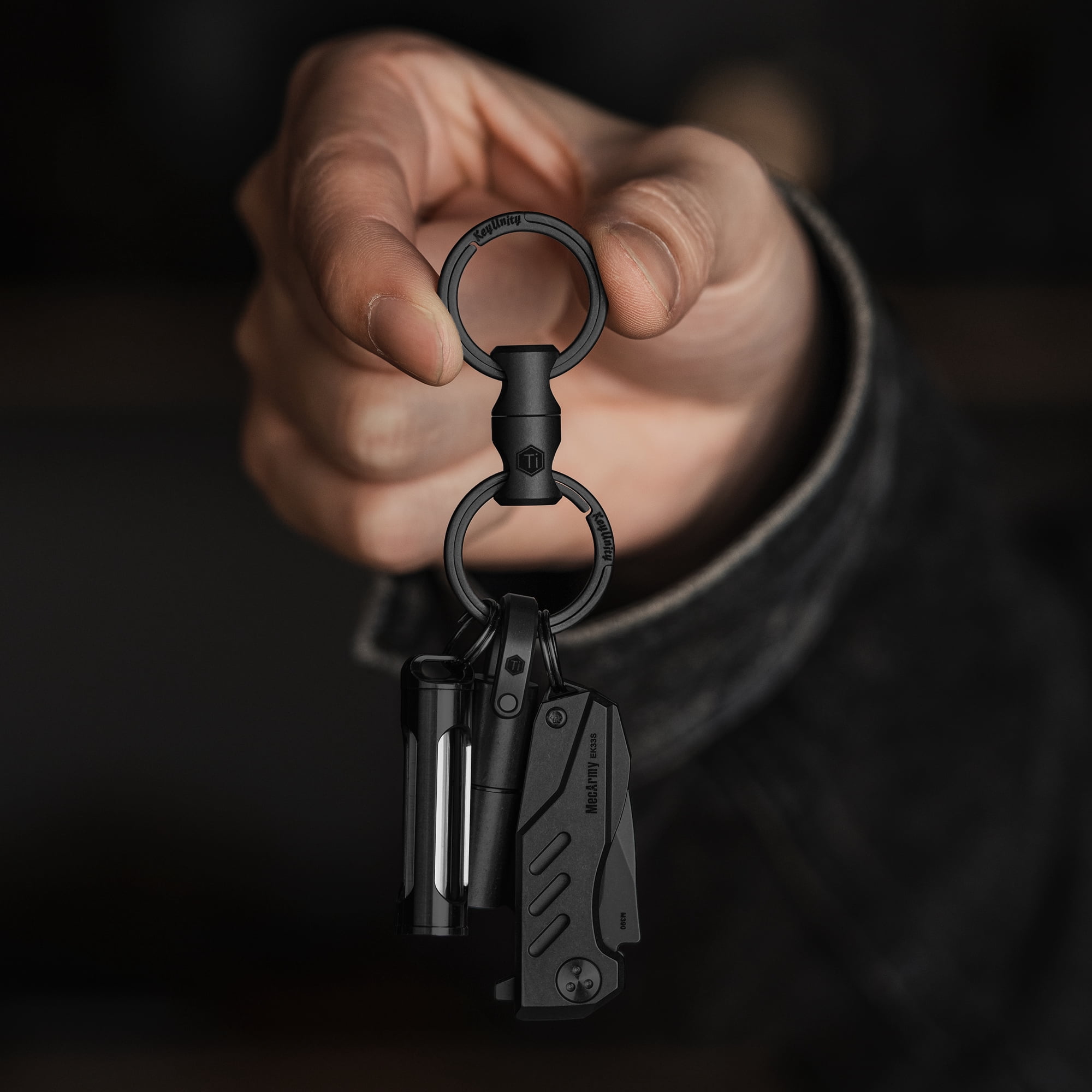 Key Unity Titanium Swivel Key Chain Rings, Rotatable Key Organizer Linker for Carabiner, Wind Chime, Plant, DIY Accessory, KA15 Black