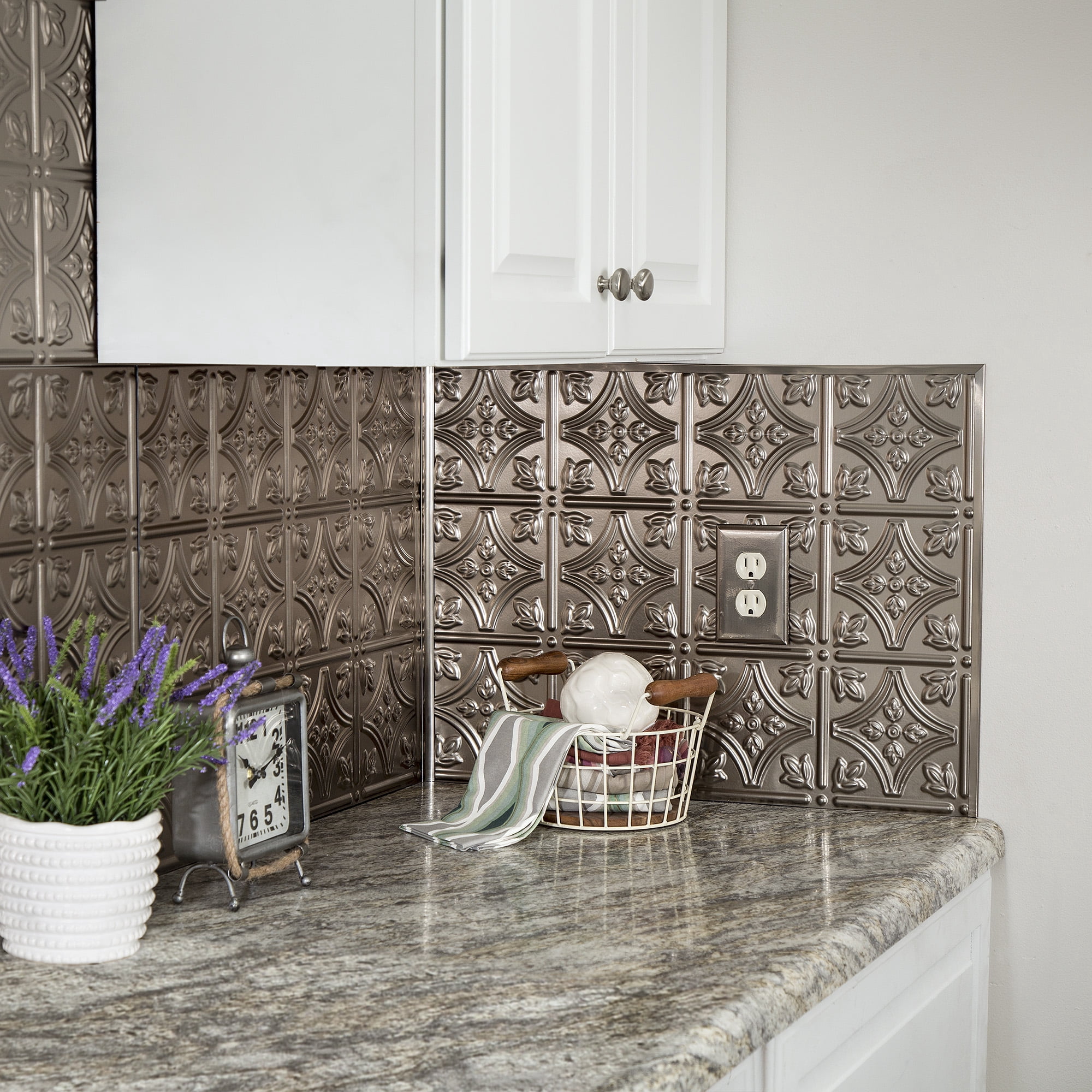 FASÄDE Large Profile Backsplash Accessory Kit in Brushed Nickel