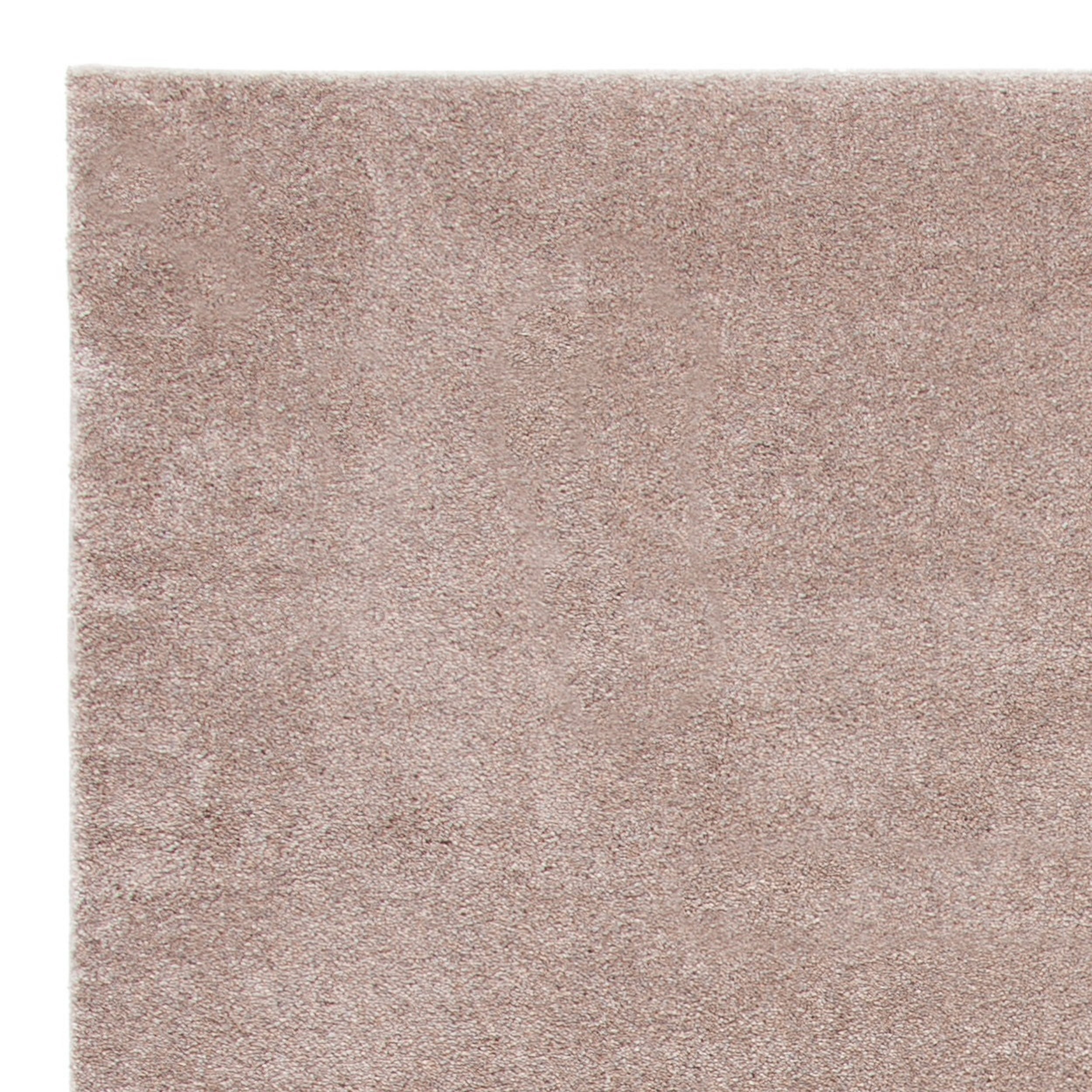 SAFAVIEH Plain and Solid Carleen Solid Plush Area Rug, Taupe, 9' x 12'