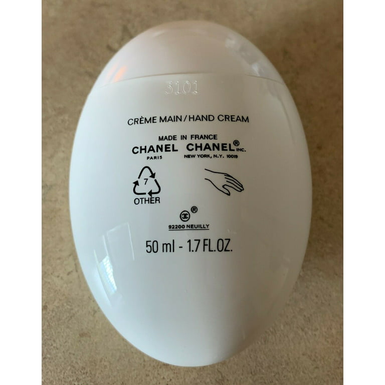 Chanel La Creme Main Hand Cream 50ml/1.7oz : : Beauty
