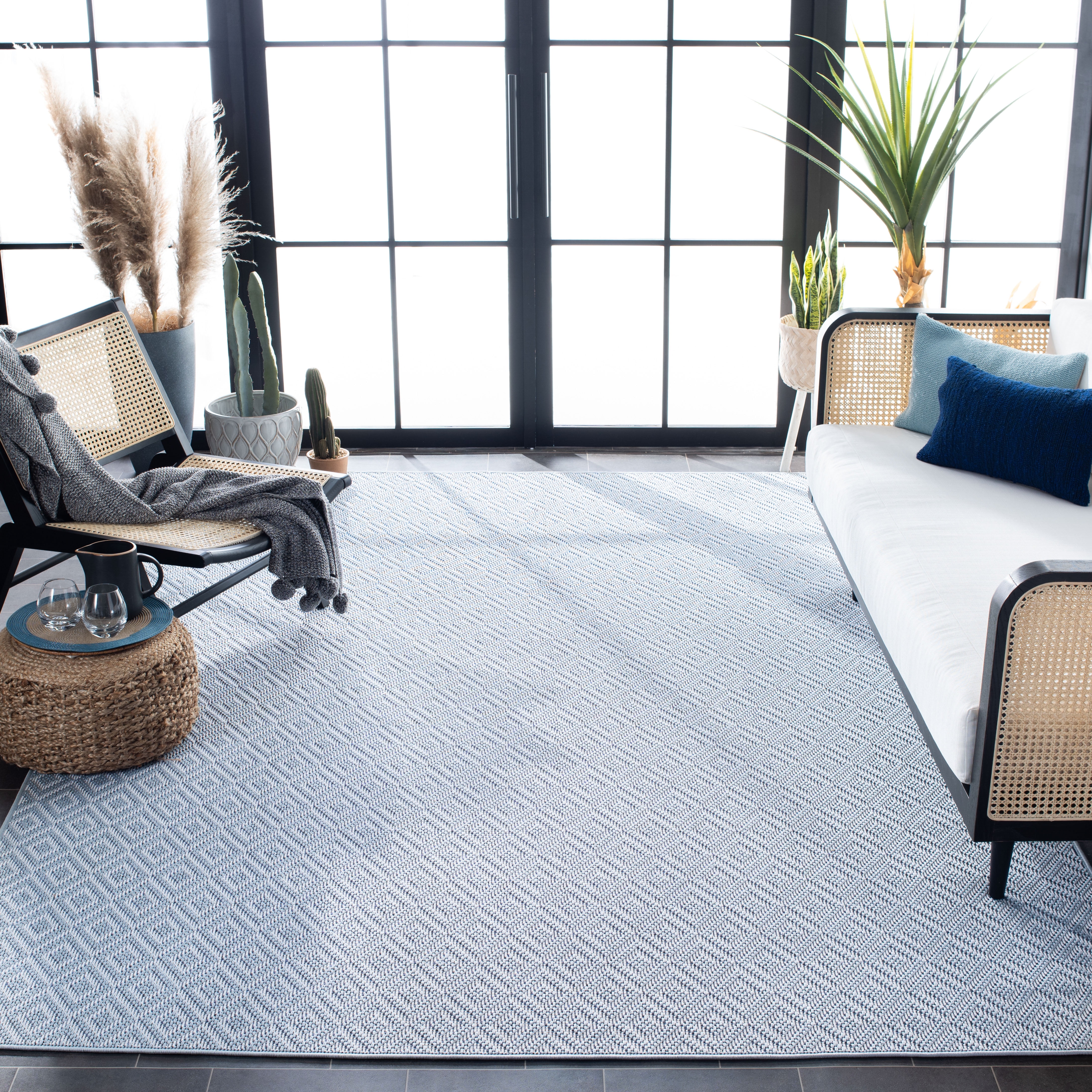 SAFAVIEH Machine Washable Rug Indoor/Outdoor Bermuda Collection - Bermuda Augustine Geometric Diamonds Indoor/Outdoor Area Rug Light Blue/Cream, 6'7" x 6'7" Square