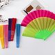 thumbnail image 5 of Gwong hogar 2 PCS Dance Fan de verano Marco de plástico decorativo Propiedades de fotografía de tela de tela plegable portátil Gwong 21094051, 5 of 7