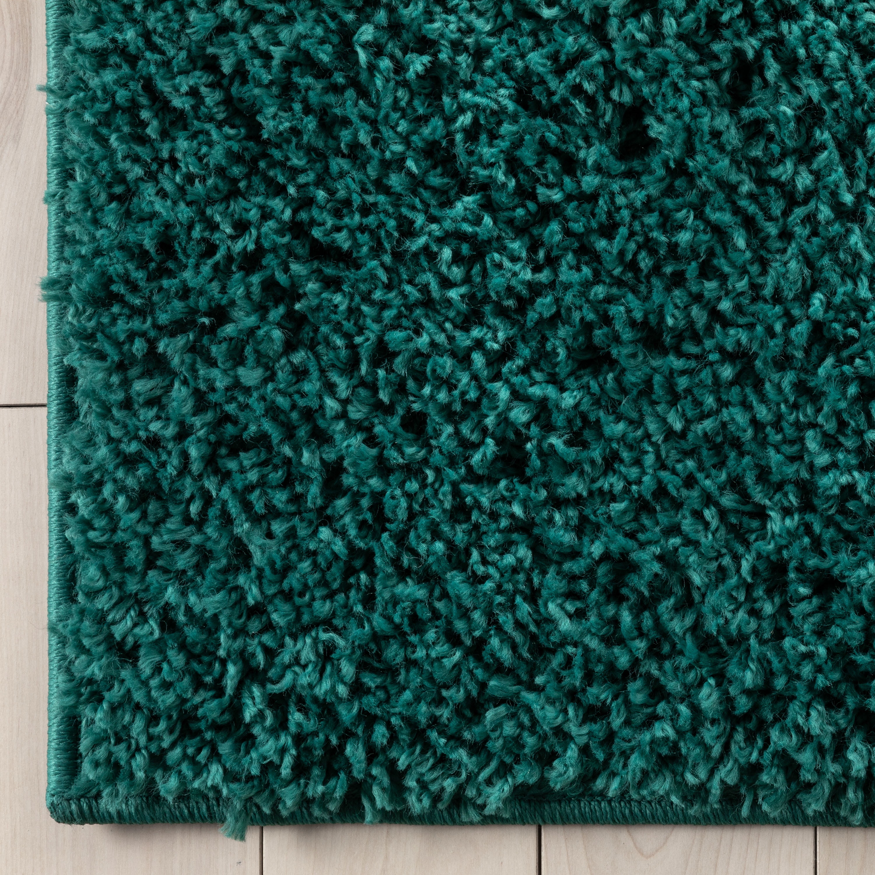 Well Woven Elle Basics Emerson Modern Textured Solid Green 6'7" x 9'6" Area Rug