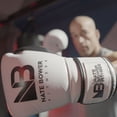 thumbnail image 4 of Nate Bower Fitness Elite Gants de Boxe pour Sac de Frappe - Rembourrage Extra Épais pour Débutants Boxeurs et Entraînement entraînement Physique - Cuir de Vachette Premium - Gants de Boxe Blancs avec accents Noirs - 12oz, 4 of 4