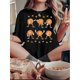 thumbnail image 1 of Camiseta informal de cuello redondo para mujer con estampado de elementos otoñales y pastel de luna. Cómoda camiseta de verano, mezcla de algodón y elastano. Lavable a máquina. Camiseta deportiva de o, 1 of 6