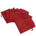 thumbnail image 1 of Sacos de yute rojo para caramelos, paquete de 10 para bodas y cumpleaños, cierre con cordón y diseño rústico, 1 of 6