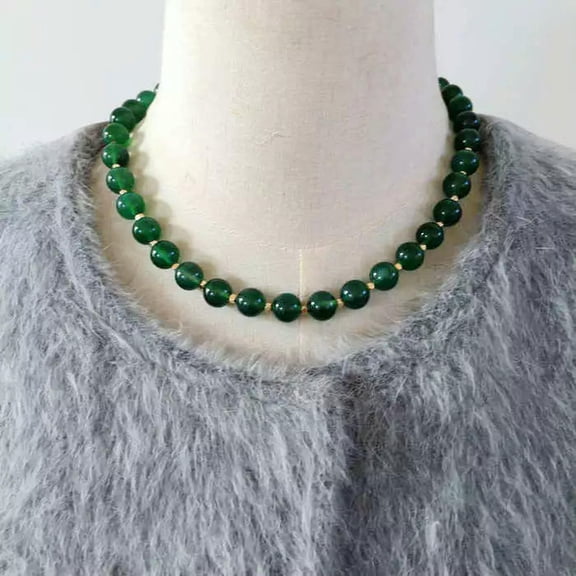 HOOUN Natural 10 mm Round Light Green Jade Gemstone Beads Pendant Necklace 20" AAA