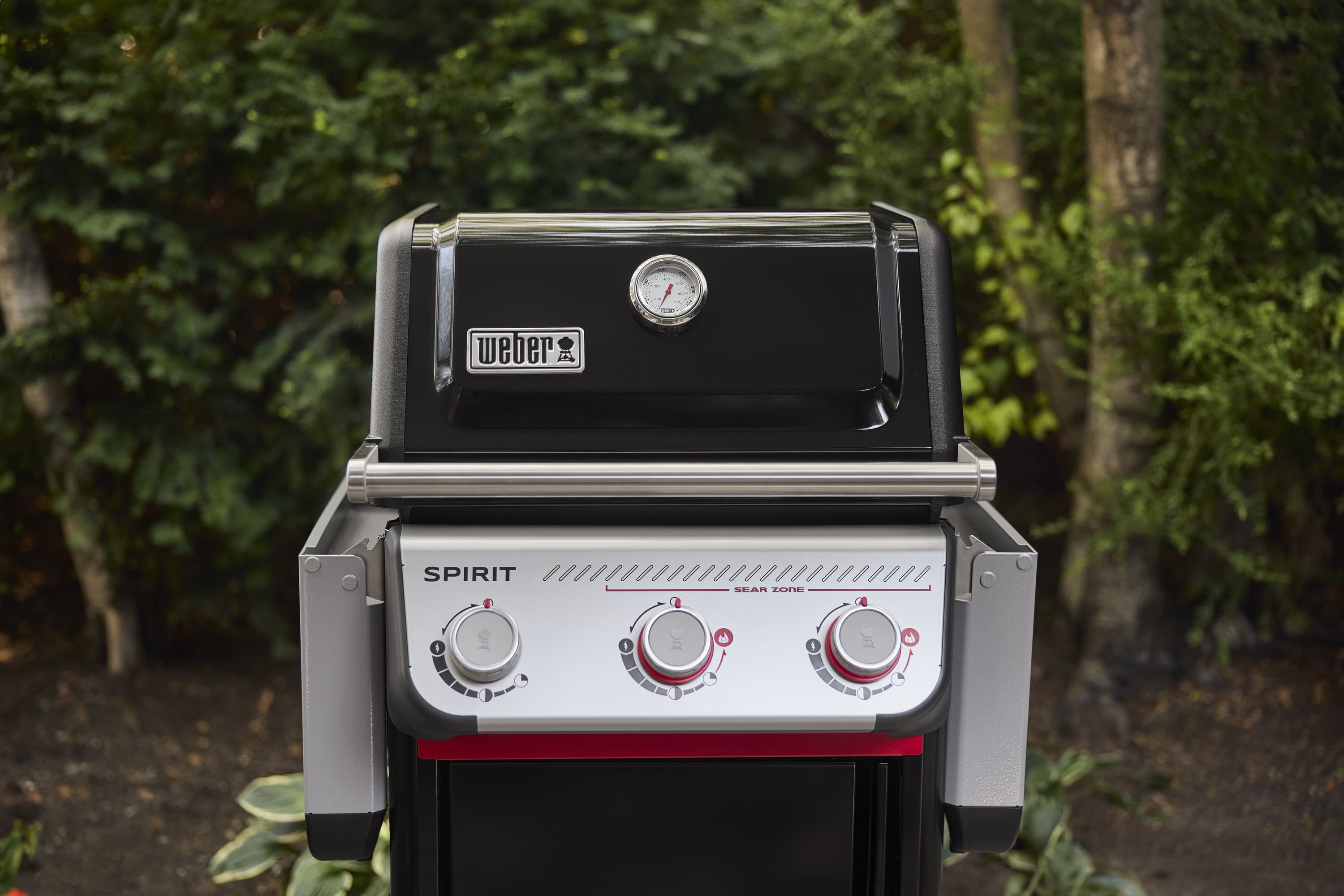 Spirit® E-325 Gas BBQ Grill (Natural Gas)