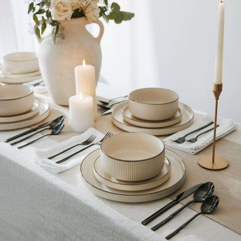 Thyme & Table Aden Ceramic Dinner Plate Cream with Bronze Rim