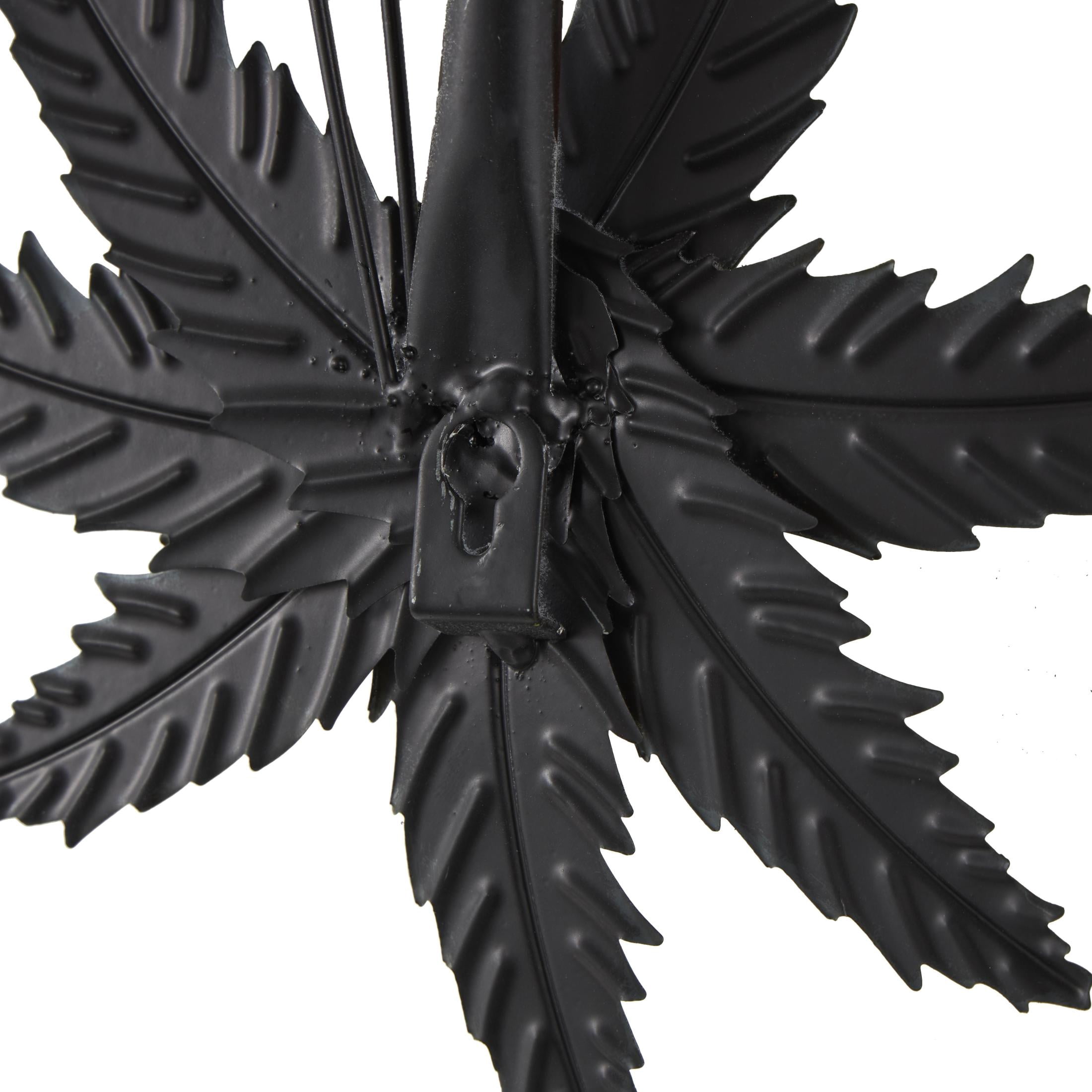 DecMode Green Metal Palm Tree Wall Decor