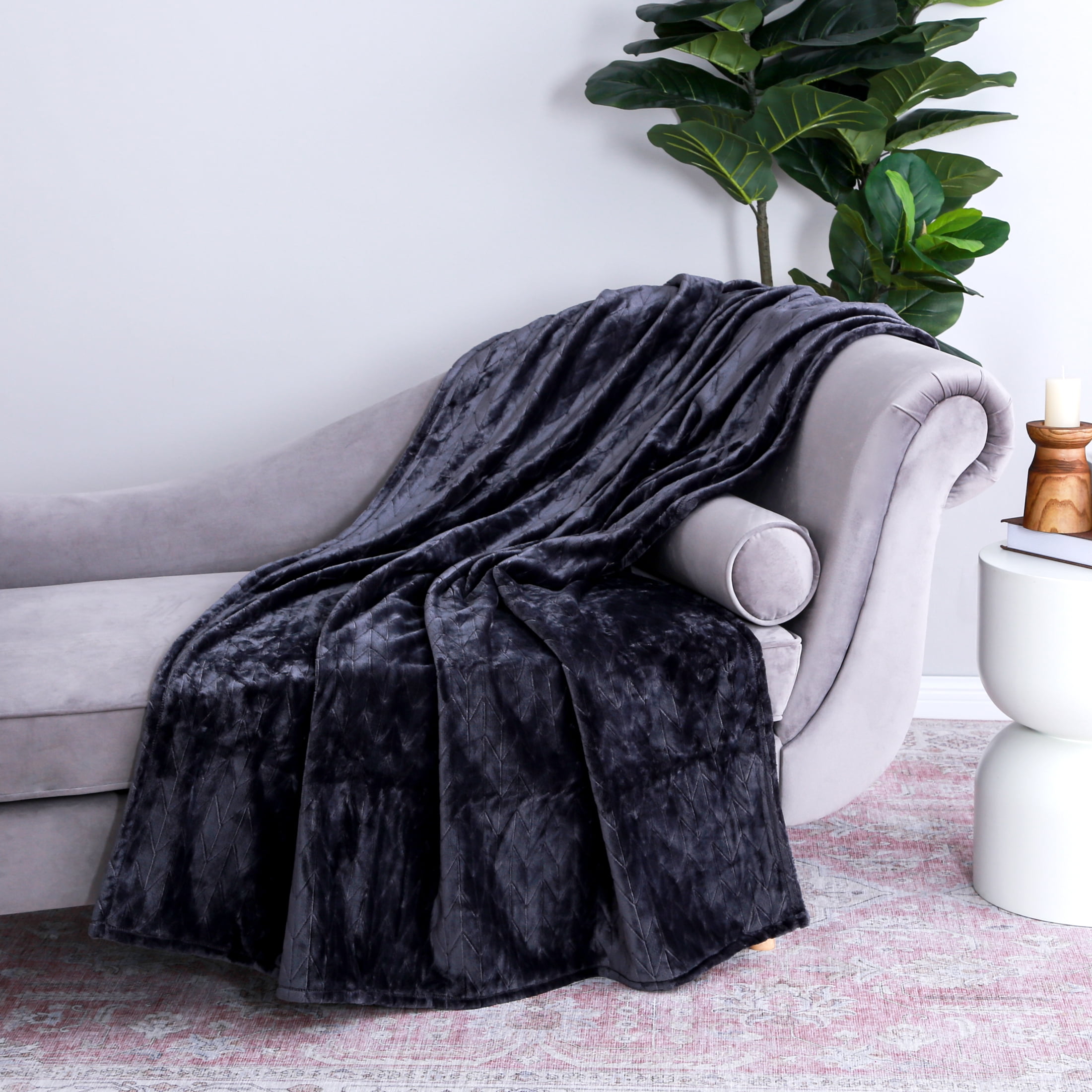 Jeté en Peluche Better Homes & Gardens Gris Foncé BHG T PLS THR GREY