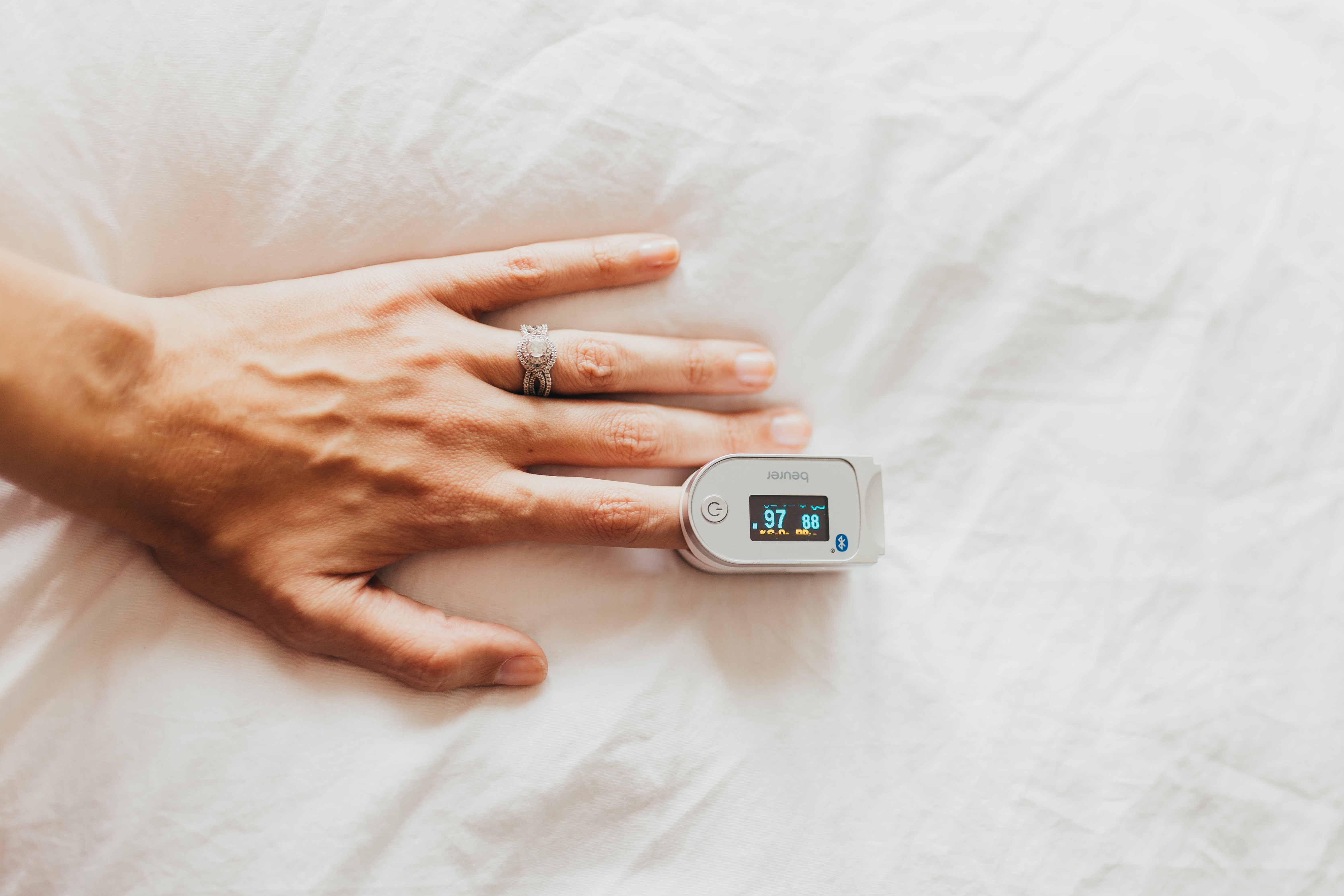 Beurer PO60 Bluetooth Fingertip Pulse Oximeter photo 6