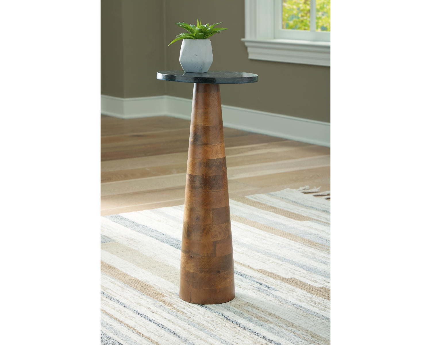 Signature Design by Ashley Quinndon Accent Table, Brown & Black
