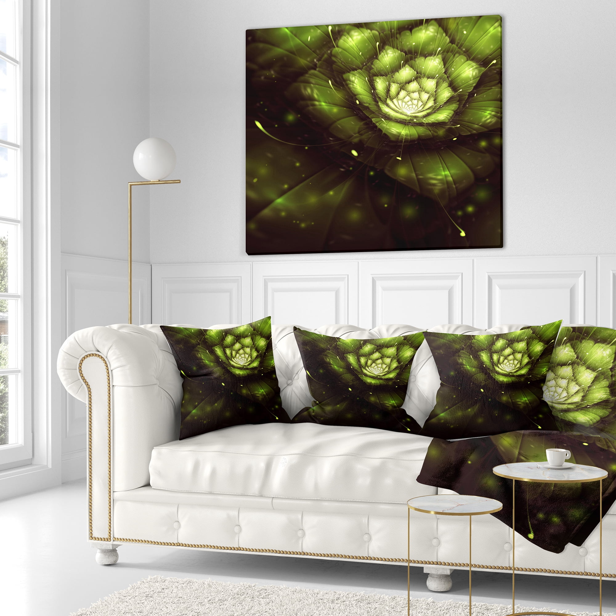 Designart Green Flower with Sun Rays - Floral Throw Pillow - 16x16