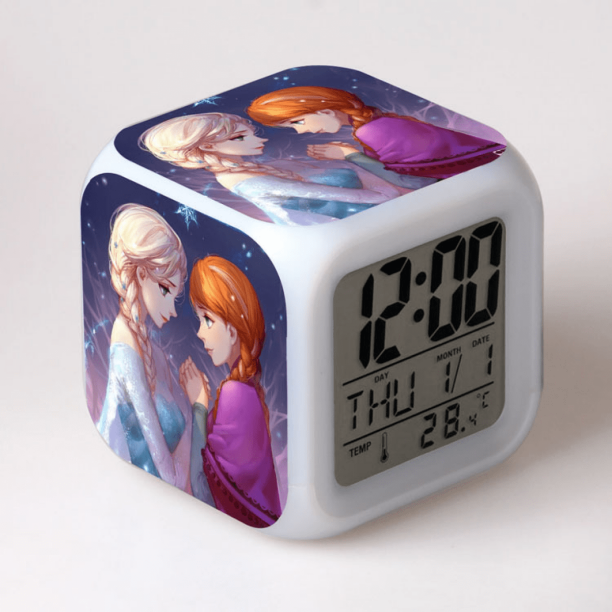HANNTAOO Reloj despertador LED con diseño de Frozen, creativo, para escritorio, mesa, reloj digital electrónico brillante y colorido para adultos, niñas, niños y niños, juguete para regalo de
