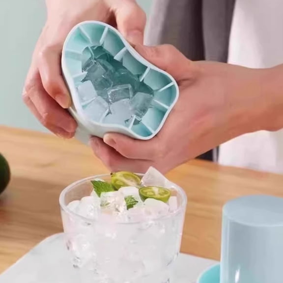 Portable Cylinder Silicone Ice Tray, Squeeze Easy-Release Ice Cube Mold for Cocktails Whiskey and Coffee