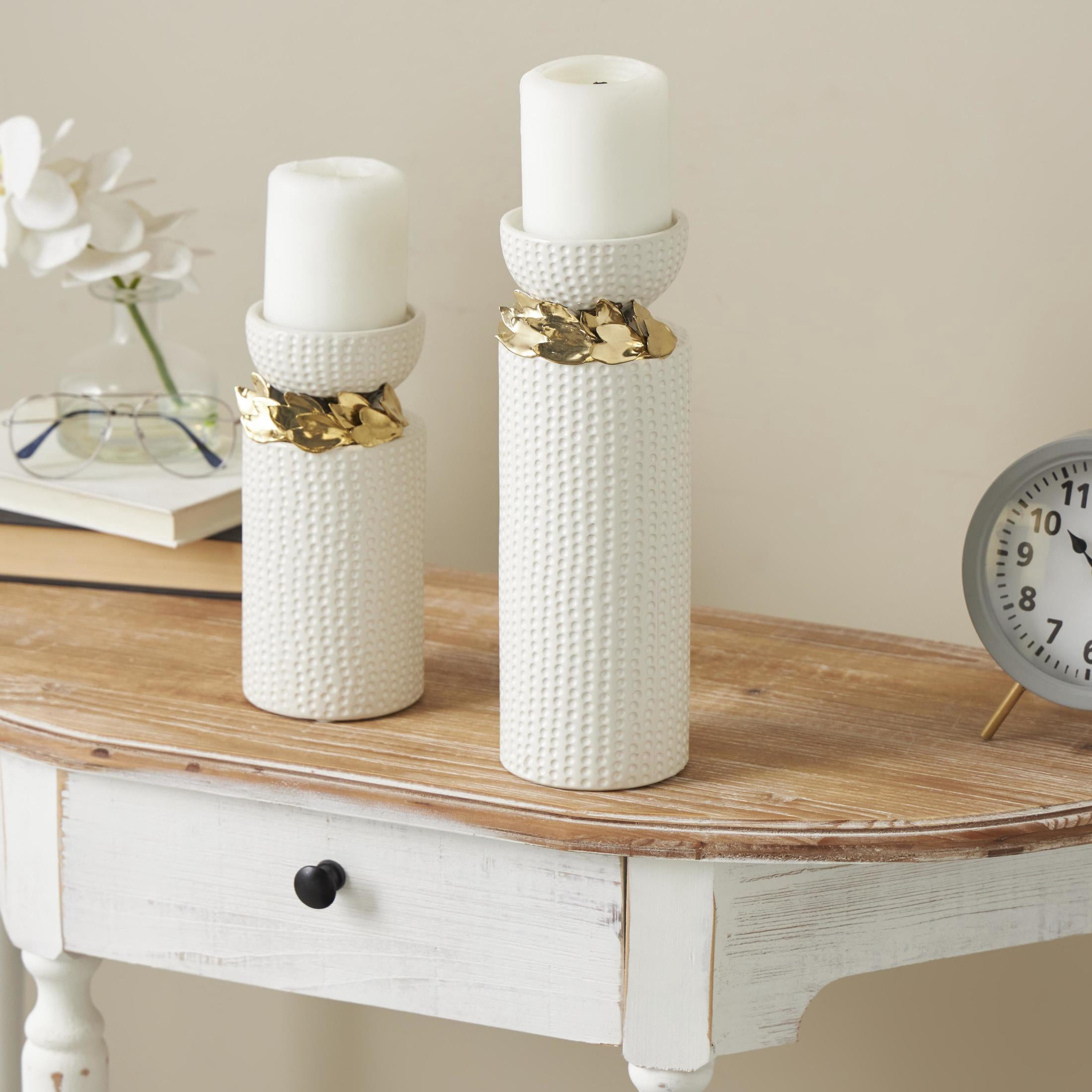 DecMode 2 Candle White Ceramic Leaf Candle Holder with Abstract Spotted Pattern and Gold Accents, Set of 2