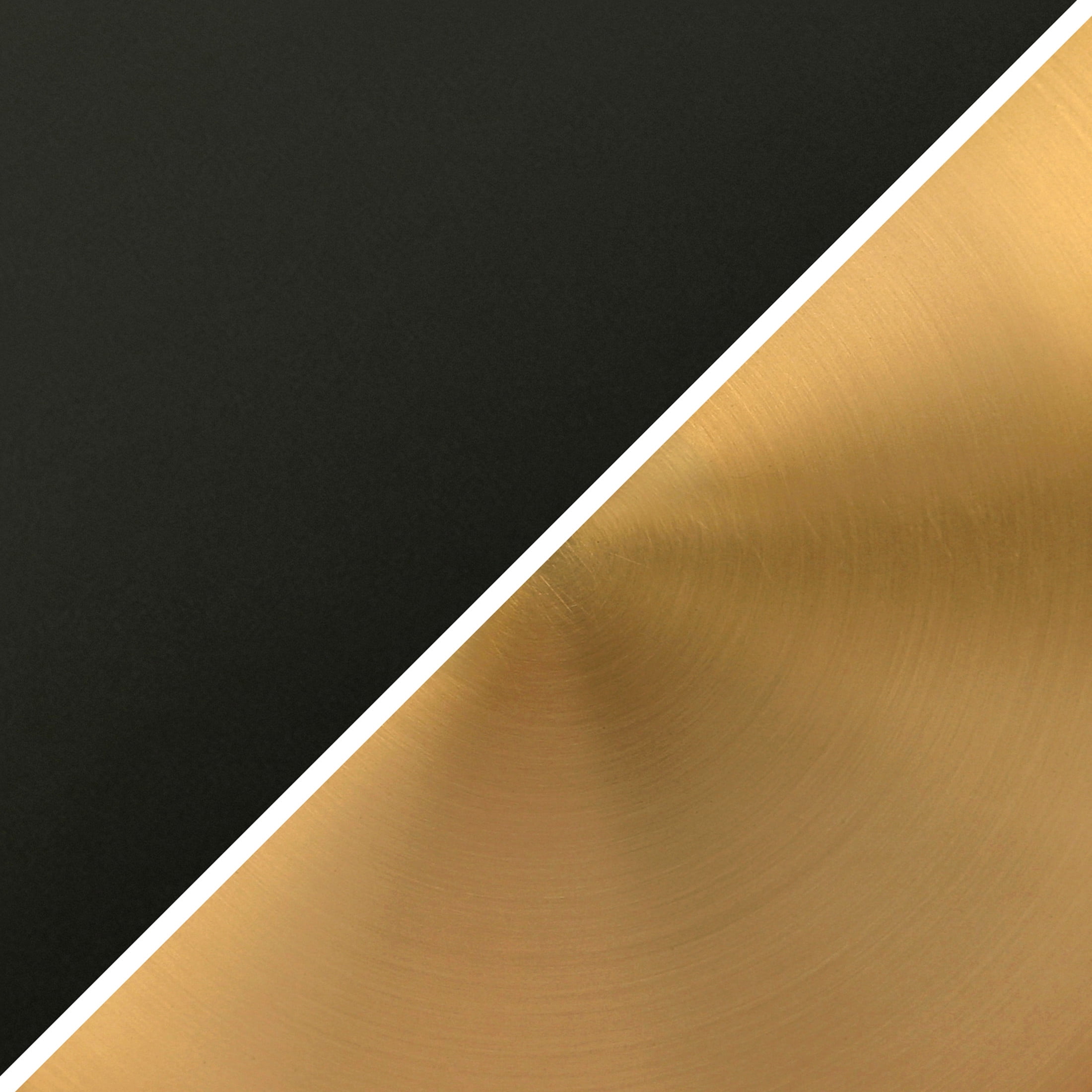 Evelyn&Zoe 14" Matte Black/Brass Metal Pendant