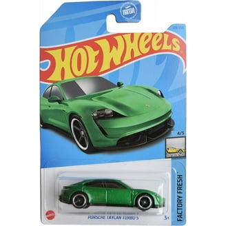 Mini GT Porsche 911 Turbo S - Python Green - Walmart.com