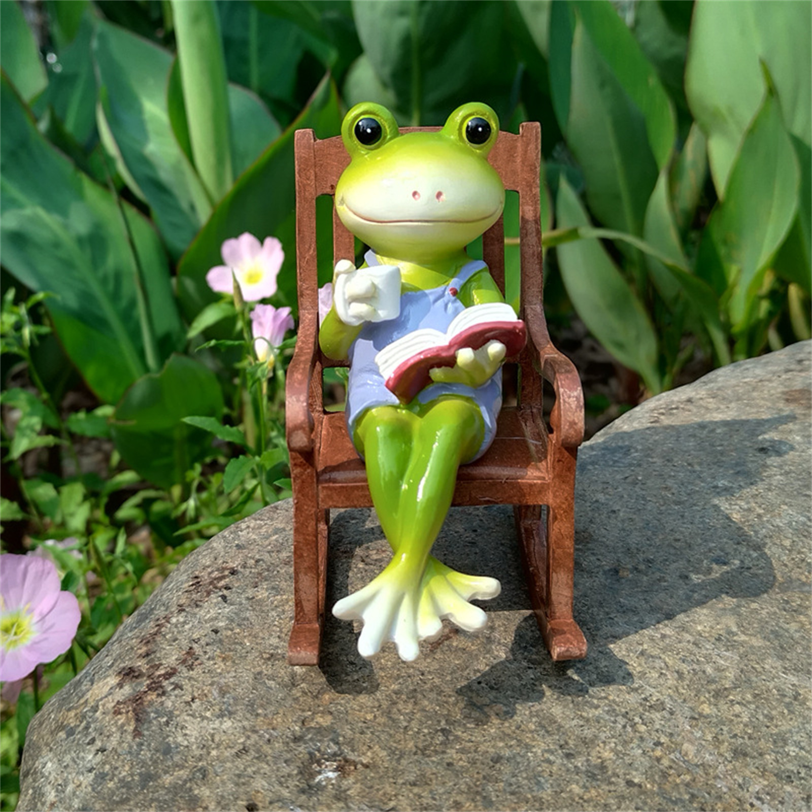 Lifelike Frog Garden Statue,Funny Reading Frog on Rocking Chair Figurines Statue,Outdoor Decorative Animals Figurine for Home Garden Yard Patio Lawn,Realistic Frogs Sculpture Art