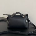 thumbnail image 1 of 2024 Nuevo bolso de almohada hecho de cuero de grano, bolso cruzado de un solo hombro, bolso de mano suave y de alta calidad, 1 of 4