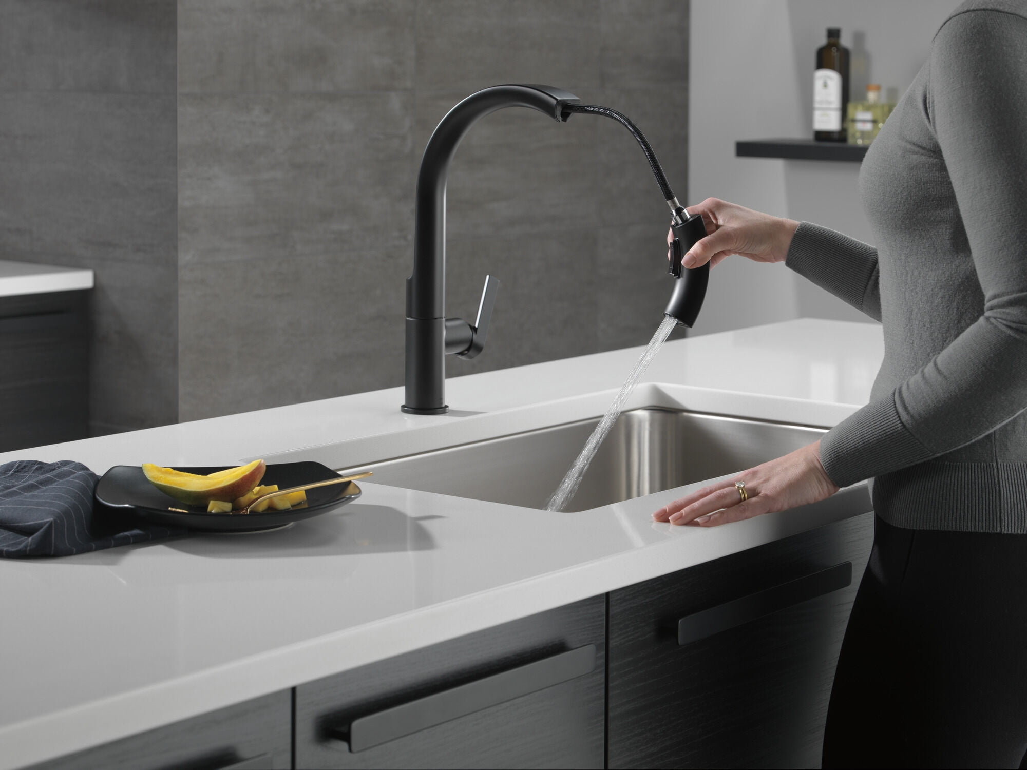 Delta Keele: Single-Handle Pull-Down Kitchen Faucet