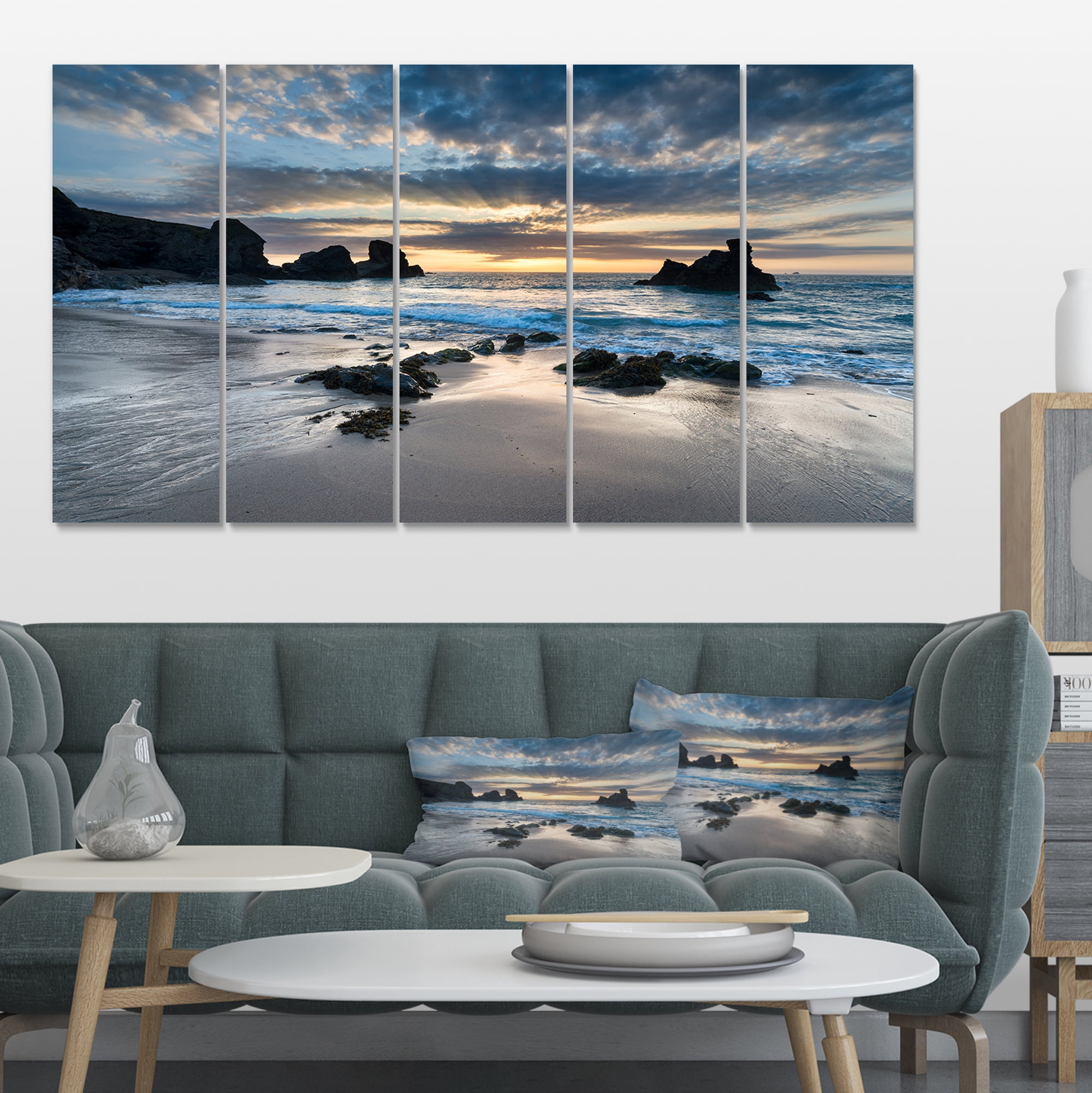 Designart 'Beautiful Porthcothan Bay ' Seashore Canvas Art Print